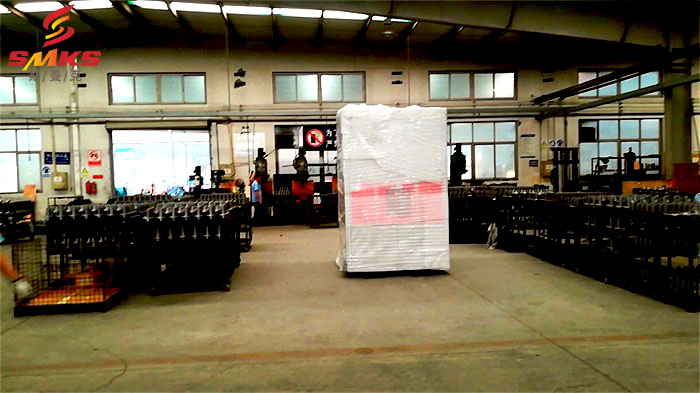 閥塊<a href='http://m.aspachord.cn' target='_blank'><u>交叉孔去毛刺</u></a>_蘇州斯曼克磨粒流設備有限公司